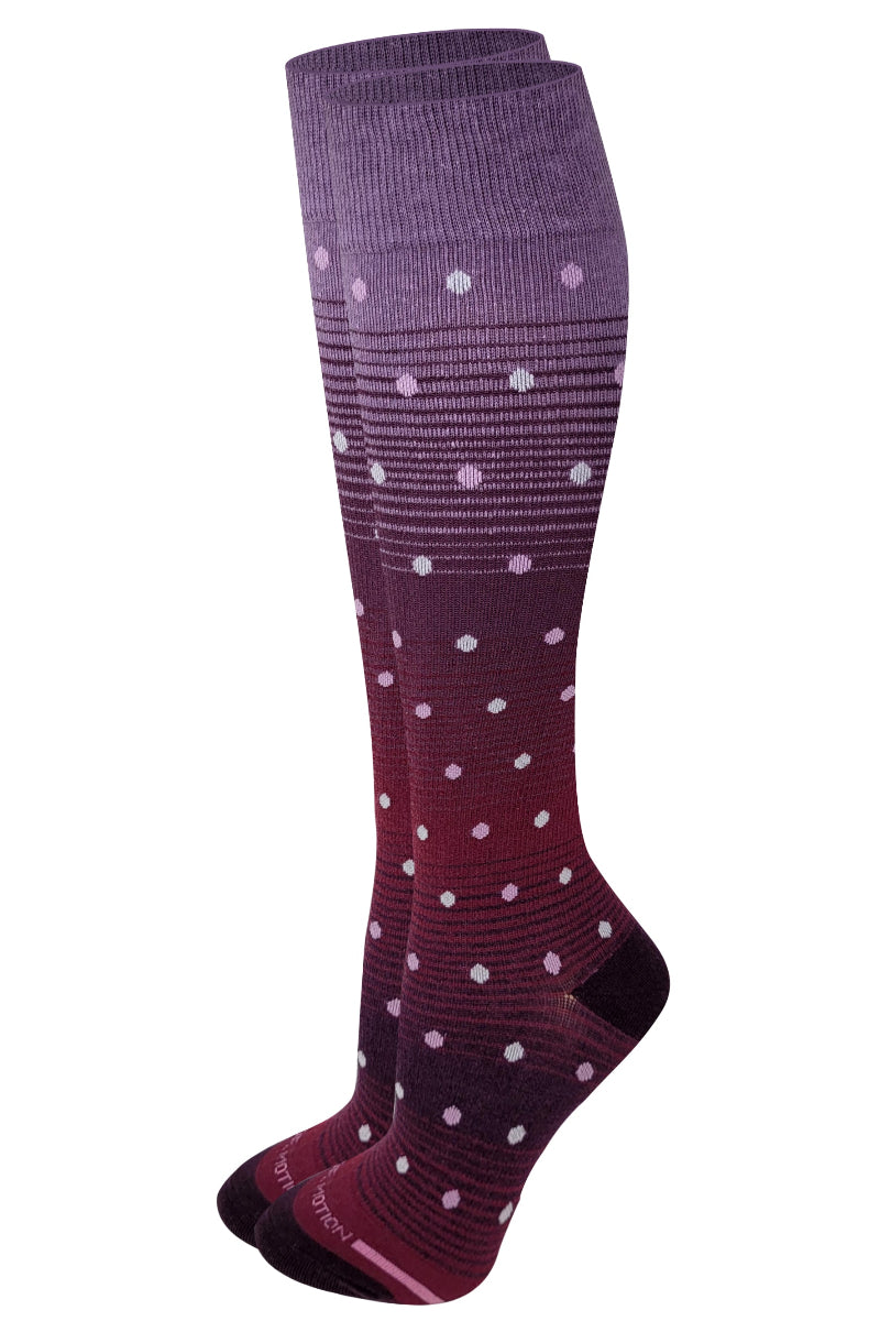 Graduated compression fabric detail knee high socks for women