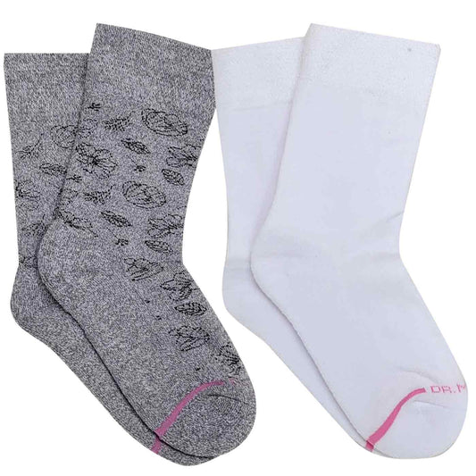 Close-up of non-binding cuff and cushioned sole on women’s diabetic crew socks