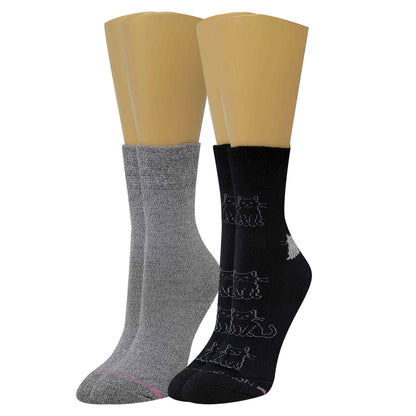 Diabetic-friendly crew socks with smooth toe seam and graduated leg for circulation support