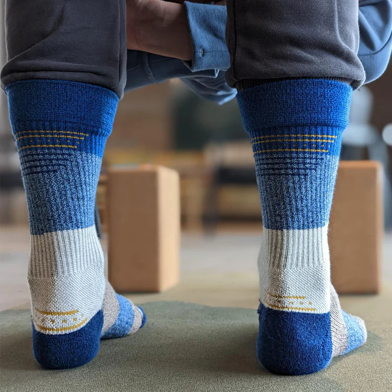 Men’s compression crew socks with half-cushion sole and arch support